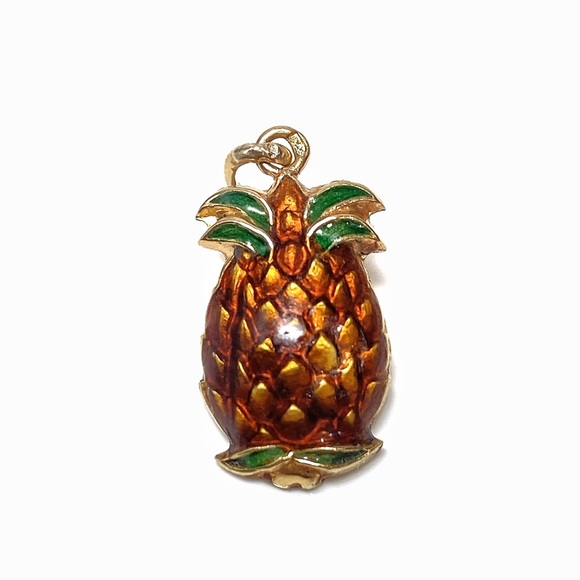 18K Pineapple enamel bracelet Charm 2pcs - Picture 7 of 11